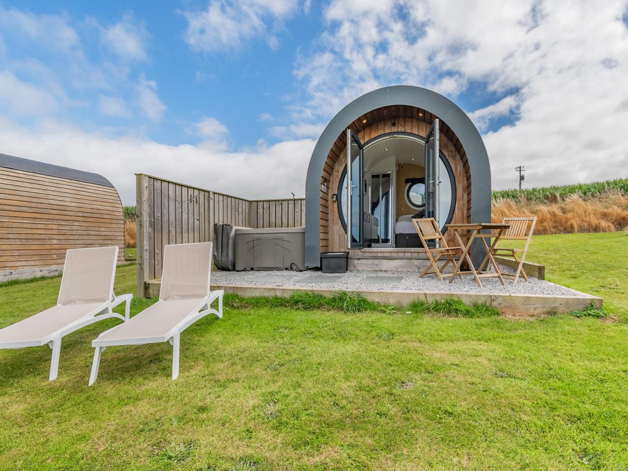Holiday home Traeth Pod - Uk46077